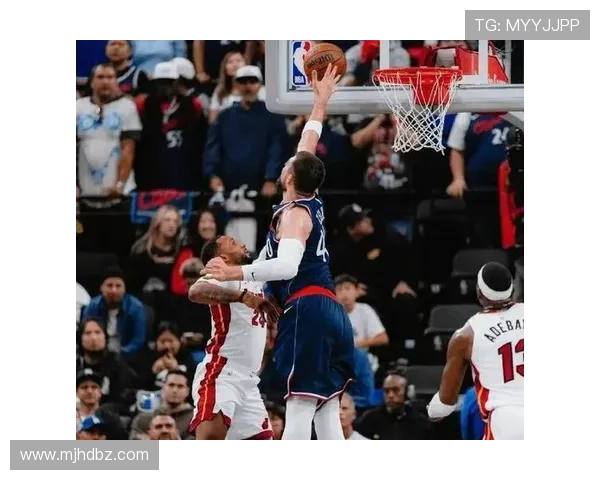 鲍威尔谈快船挑战小卡与哈登的辉煌生涯面临伤病困扰与多重问题